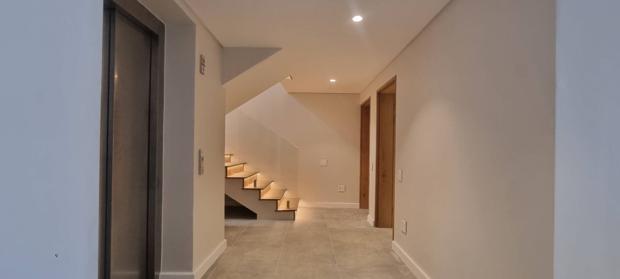 4 Bedroom Property for Sale in Camps Bay Western Cape